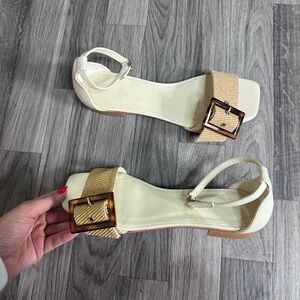 NEW J. McLaughlin Caren Sandal Tortoise Buckle 8 1/2